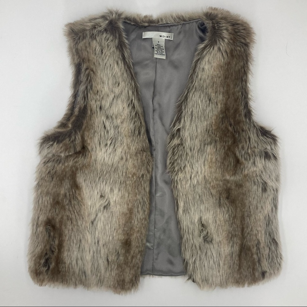 WD.NY Small faux fur vest
